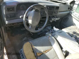2002 Ford F-350 XL z VIN 1FTWW33F32EC05666, wystawiony jako Copart lot #78838654 z przebiegiem Nie podano mil oraz Szkoda całkowita • Salvage title. Historia ofert i sprzedaży dostępna na DreamBid. Obrazek 8.