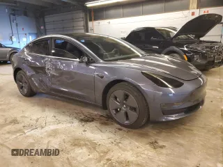 2022 Tesla Model 3 z VIN 5YJ3E1EAXNF313989, wystawiony jako Copart lot #88564835 z przebiegiem 35 407 mil mil oraz Szkoda całkowita • Salvage title. Historia ofert i sprzedaży dostępna na DreamBid. Obrazek 4.