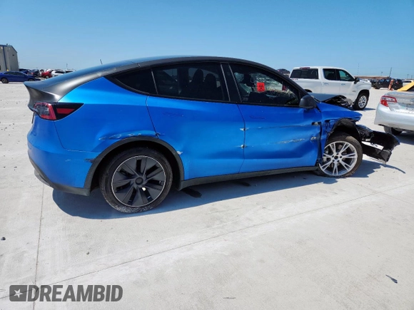 2024 Tesla Model Y Long Range z VIN 7SAYGDEE3RA238059, wystawiony jako Copart lot #61395925 z przebiegiem 14 991 mil mil oraz Szkoda całkowita • Salvage title. Historia ofert i sprzedaży dostępna na DreamBid. Obrazek 3.
