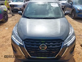 2021 Nissan Kicks S z VIN 3N1CP5BV3ML537164, wystawiony jako IAAI lot #42160097 z przebiegiem 55 980 mil mil oraz . Historia ofert i sprzedaży dostępna na DreamBid. Obrazek 12.