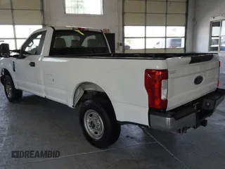 2019 Ford Super Duty F-250 SRW XL with VIN 1FTBF2A61KEE54690, listed as a Copart auction lot 75702194 with 43,609 mi miles and Salvage Title. Bid and sale history available at carsss.com. Image 4.