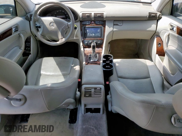 2003 Mercedes-Benz C 240 with VIN WDBRF61JX3F375295, listed as a Copart auction lot 60106075 with 153,767 mi miles and Salvage title. Bid and sale history available at DreamBid. Image 8.