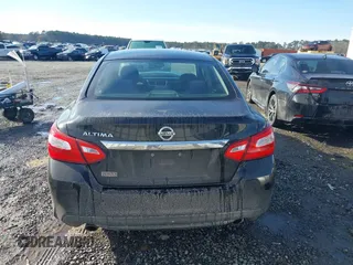 2017 Nissan Altima SV with VIN 1N4AL3AP6HC272870, listed as a IAAI auction lot 41437321 with 167,149 mi miles and . Bid and sale history available at carsss.com. Image 17.