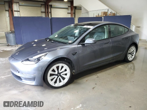 2022 Tesla Model 3 Long Range z VIN 5YJ3E1EB6NF289327, wystawiony jako Copart lot #58176825 z przebiegiem 120 883 mil mil oraz Czysty tytuł • Clean title. Historia ofert i sprzedaży dostępna na DreamBid. Obrazek 1.