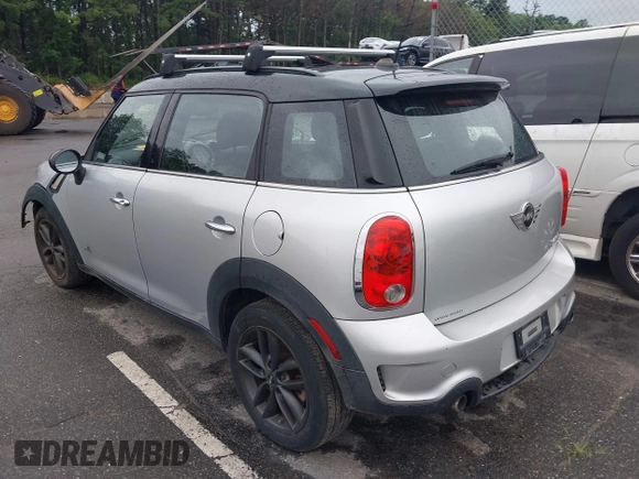 2012 MINI Countryman S with VIN WMWZC5C5XCWL55727, listed as a IAAI auction lot 42704959 with 104,000 mi miles and . Bid and sale history available at DreamBid. Image 3.