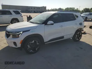 2024 Kia Seltos EX z VIN KNDER2AA7R7595559, wystawiony jako Copart lot #53728825 z przebiegiem 24 356 mil mil oraz Szkoda całkowita • Salvage title. Historia ofert i sprzedaży dostępna na DreamBid. Obrazek 1.
