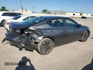 2025 Nissan Altima SV with VIN 1N4BL4DV9SN320104, listed as a Copart auction lot 52144015 with 9,673 mi miles and Clean Title. Bid and sale history available at carsss.com. Image 3.