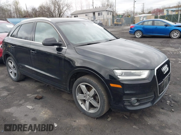 2015 Audi Q3 Premium Plus z VIN WA1EFCFS6FR012425, wystawiony jako IAAI lot #42042484 z przebiegiem 139 012 mil mil oraz . Historia ofert i sprzedaży dostępna na DreamBid. Obrazek 1.