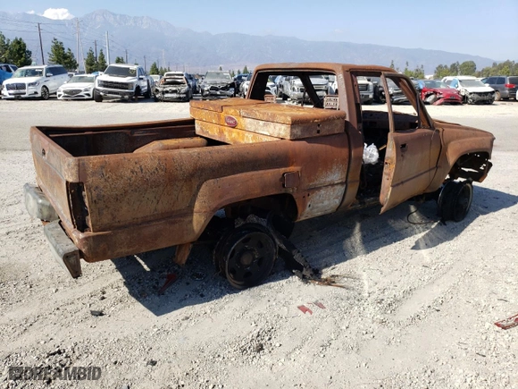 1985 Toyota Pickup & Landcruiser with VIN JT4RN60SXF5074955, listed as a Copart auction lot 72364614 with NaN miles and Salvage Title. Bid and sale history available at carsss.com. Image 3.