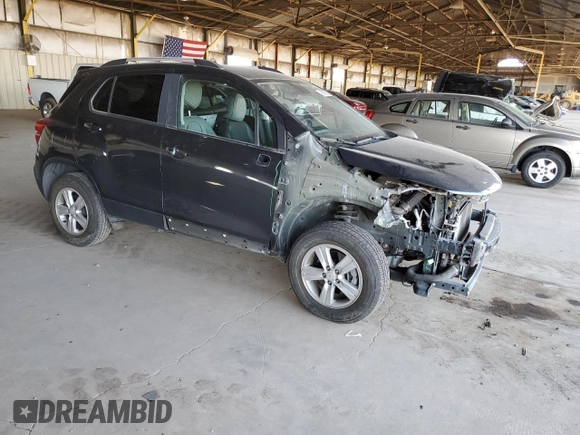 2021 Chevrolet Trax LT z VIN KL7CJPSB5MB330662, wystawiony jako Copart lot #58805965 z przebiegiem 63 157 mil mil oraz Szkoda całkowita • Salvage title. Historia ofert i sprzedaży dostępna na DreamBid. Obrazek 4.