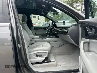 2019 Audi Q7 Premium Plus with VIN WA1LAAF73KD048392, listed as a Copart auction lot 60239275 with 152,699 mi miles and Clean title. Bid and sale history available at DreamBid. Image 7.