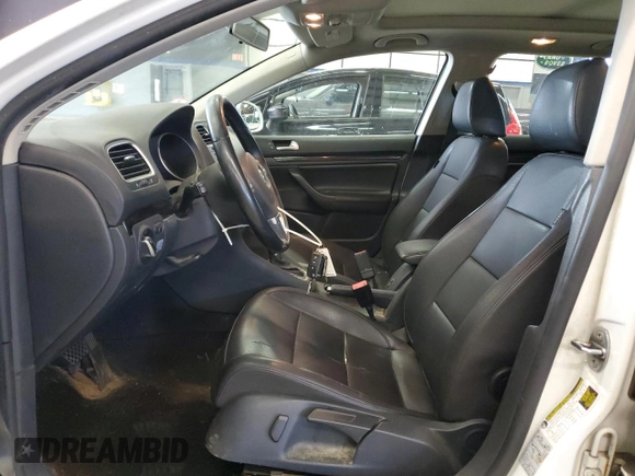 2014 Volkswagen Jetta TDI w/Sunroof & Nav with VIN 3VWPL7AJ6EM616275, listed as a Copart auction lot 55325815 with 220,259 mi miles and Clean title. Bid and sale history available at DreamBid. Image 7.