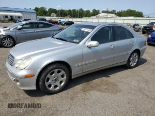 2005 Mercedes-Benz C 240 z VIN WDBRF81J75F604725, wystawiony jako Copart lot #59371735 z przebiegiem 120 834 mil mil oraz Szkoda całkowita • Salvage title. Historia ofert i sprzedaży dostępna na DreamBid. Obrazek 1.