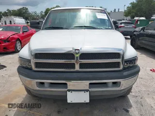 1997 Dodge 1500 z VIN 1B7HF16Y8VS290391, wystawiony jako IAAI lot #42136546 z przebiegiem 194 627 mil mil oraz . Historia ofert i sprzedaży dostępna na DreamBid. Obrazek 6.