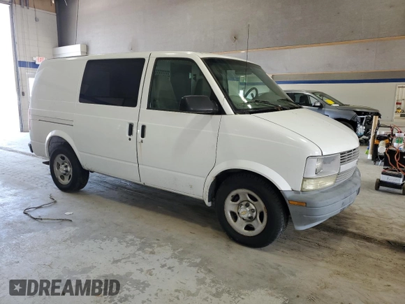 2004 Chevrolet Astro Cargo z VIN 1GCDL19X84B108813, wystawiony jako Copart lot #53027245 z przebiegiem 300 231 mil mil oraz Czysty tytuł • Clean title. Historia ofert i sprzedaży dostępna na DreamBid. Obrazek 4.