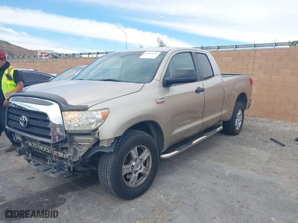 2007 Toyota Tundra SR5 with VIN 5TFRV54197X031872, listed as a IAAI auction lot 41593418 with 246,426 mi miles. Bid and sale history available at carsss.com. Image 2.