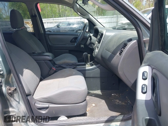 2006 Ford Escape XLT with VIN 1FMYU931X6KC71723, listed as a IAAI auction lot 42253154 with 148,959 mi miles and . Bid and sale history available at DreamBid. Image 5.