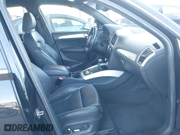 2014 Audi SQ5 Premium Plus with VIN WA1CGAFP7EA007140, listed as a IAAI auction lot 41881202 with 189,450 mi miles. Bid and sale history available at carsss.com. Image 5.