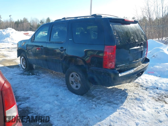 2007 GMC Yukon SLT with VIN 1GKFK13077R123021, listed as a IAAI auction lot 41603180 with 247,945 mi miles. Bid and sale history available at carsss.com. Image 3.