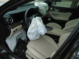 2022 Mercedes-Benz E 350 with VIN W1KZF8DB9NB097118, listed as a IAAI auction lot 42551140 with Not provided miles and . Bid and sale history available at DreamBid. Image 5.