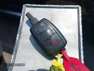 2011 Volvo C70 с VIN YV1672MC9BJ118738, выставлен на аукционе IAAI как лот 42164248 с пробегом 67 033 миль миль и . История ставок и продаж доступна на DreamBid. Изображение 11.