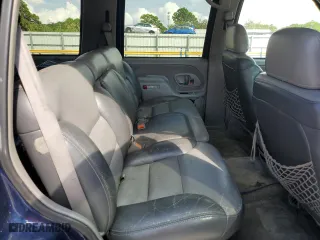 1998 Chevrolet Tahoe Z71 with VIN 1GNEK13R3WR110598, listed as a Copart auction lot 72327974 with 201,313 mi miles and Salvage Title. Bid and sale history available at carsss.com. Image 11.