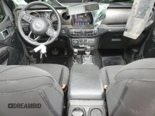 2020 Jeep Gladiator Sport S z VIN 1C6HJTAG6LL193553, wystawiony jako Copart lot #55638915 z przebiegiem 84 600 mil mil oraz Szkoda całkowita • Salvage title. Historia ofert i sprzedaży dostępna na DreamBid. Obrazek 8.