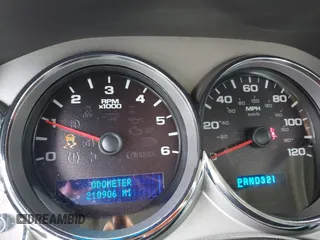 2007 Chevrolet Silverado 1500 LTZ with VIN 2GCEK13M471660691, listed as a IAAI auction lot 42152051 with 210,906 mi miles. Bid and sale history available at carsss.com. Image 7.