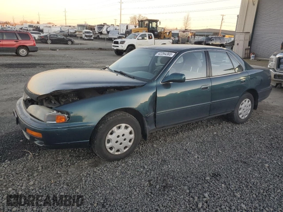 1996 Toyota Camry DX with VIN JT2BG12K2T0400938, listed as a Copart auction lot 42264365 with 98,349 mi miles and Salvage Title. Bid and sale history available at carsss.com. Image 1.