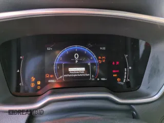 2024 Toyota Corolla Cross XLE with VIN 7MUDAABG4RV112959, listed as a Copart auction lot 50553405 with 4,204 mi miles and Salvage title. Bid and sale history available at DreamBid. Image 9.
