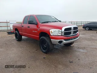 2007 Dodge 1500 Laramie z VIN 1D7HU182X7S102493, wystawiony jako IAAI lot #42176765 z przebiegiem 178 529 mil mil oraz . Historia ofert i sprzedaży dostępna na DreamBid. Obrazek 1.