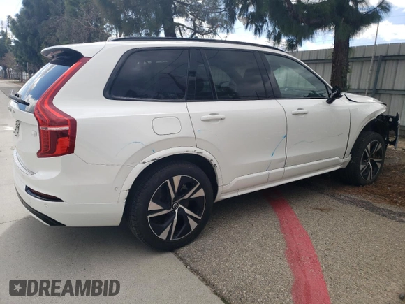 2022 Volvo XC90 R-Design with VIN YV4BR0CM8N1792295, listed as a Copart auction lot 41708124 with 24,774 mi miles and Clean Title. Bid and sale history available at carsss.com. Image 3.
