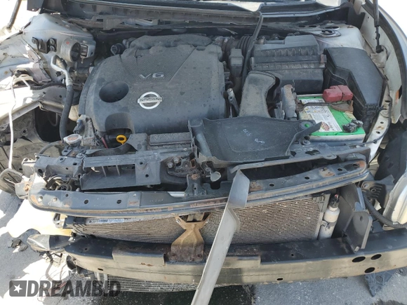 2013 Nissan Maxima SV z VIN 1N4AA5AP0DC820096, wystawiony jako Copart lot #56989385 z przebiegiem 137 982 mil mil oraz Szkoda całkowita • Salvage title. Historia ofert i sprzedaży dostępna na DreamBid. Obrazek 11.