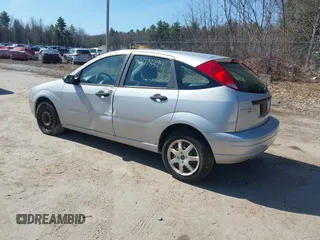 2005 Ford Focus S with VIN 3FAFP37N25R117732, listed as a IAAI auction lot 42078394 with 177,924 mi miles and . Bid and sale history available at carsss.com. Image 3.