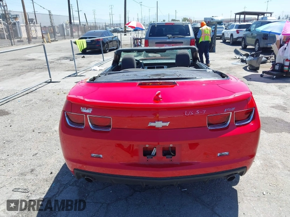 2013 Chevrolet Camaro LT z VIN 2G1FB3D34D9104778, wystawiony jako IAAI lot #42229416 z przebiegiem 99 123 mil mil oraz . Historia ofert i sprzedaży dostępna na DreamBid. Obrazek 18.