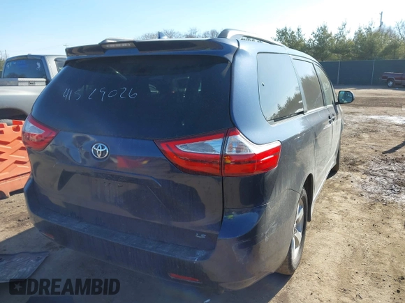 2018 Toyota Sienna LE Auto Access Seat with VIN 5TDKZ3DC1JS949043, listed as a IAAI auction lot 41529026 with 277,095 mi miles and . Bid and sale history available at DreamBid. Image 4.
