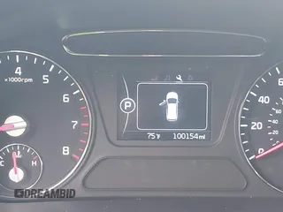 2017 Kia Sorento LX z VIN 5XYPGDA57HG197895, wystawiony jako IAAI lot #42265132 z przebiegiem 100 154 mil mil oraz . Historia ofert i sprzedaży dostępna na DreamBid. Obrazek 16.
