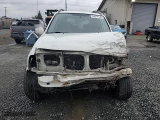 2003 Suzuki Grand Vitara with VIN JS3TD62V134102841, listed as a Copart auction lot 44074135 with 175,487 mi miles and Salvage Title. Bid and sale history available at carsss.com. Image 5.