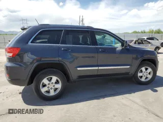 2013 Jeep Grand Cherokee Laredo с VIN 1C4RJFAG7DC645932, выставлен на аукционе Copart как лот 57969715 с пробегом 165 717 миль миль и Списание • Salvage title. История ставок и продаж доступна на DreamBid. Изображение 3.