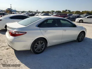 2015 Toyota Camry XLE with VIN 4T1BF1FK1FU073882, listed as a Copart auction lot 48793255 with 60,296 mi miles and Salvage Title. Bid and sale history available at carsss.com. Image 3.