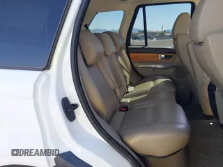 2013 Land Rover Range Rover Sport HSE with VIN SALSF2D48DA784484, listed as a IAAI auction lot 42300677 with 175,993 mi miles and . Bid and sale history available at DreamBid. Image 8.