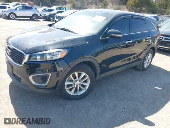 2018 Kia Sorento LX with VIN 5XYPG4A37JG431134, listed as a IAAI auction lot 41803871 with 139,818 mi miles. Bid and sale history available at carsss.com. Image 2.