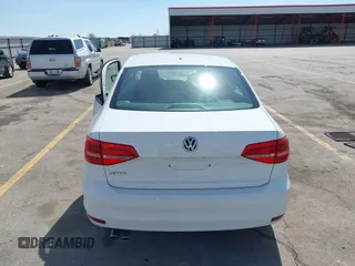 2015 Volkswagen Jetta Sedan 2.0L S with VIN 3VW2K7AJ3FM299795, listed as a IAAI auction lot 41898540 with 133,444 mi miles. Bid and sale history available at carsss.com. Image 17.