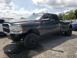 2019 Ram 3500 Tradesman with VIN 3C63RRGL3KG578459, listed as a Copart auction lot 71979354 with 109,907 mi miles and Salvage Title. Bid and sale history available at carsss.com. Image 2.