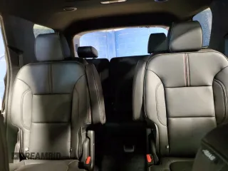 2023 Chevrolet Traverse RS z VIN 1GNEVJKW1PJ299590, wystawiony jako Copart lot #57534665 z przebiegiem 38 357 mil mil oraz Szkoda całkowita • Salvage title. Historia ofert i sprzedaży dostępna na DreamBid. Obrazek 10.