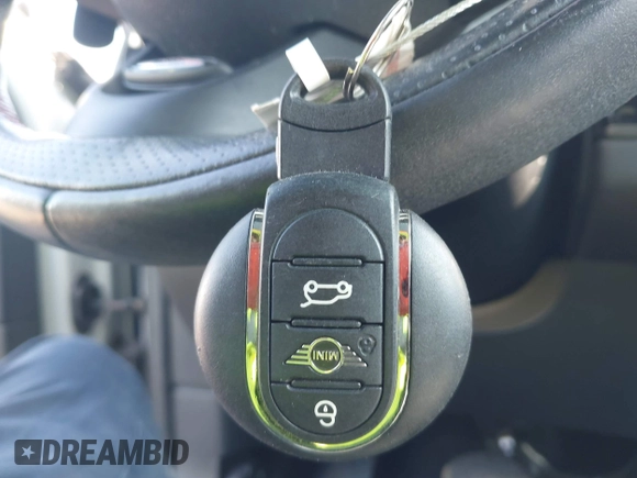 2020 MINI Countryman Cooper S с VIN WMZYX1C03L3L54808, выставлен на аукционе IAAI как лот 42585859 с пробегом 70 045 миль миль и . История ставок и продаж доступна на DreamBid. Изображение 11.