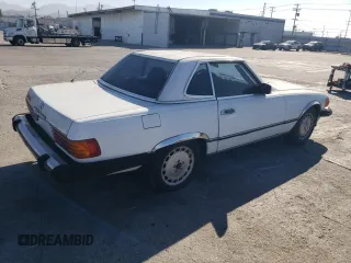 1986 Mercedes-Benz 560 with VIN WDBBA48D5GA042820, listed as a Copart auction lot 71109364 with 173,240 mi miles and Clean Title. Bid and sale history available at carsss.com. Image 3.