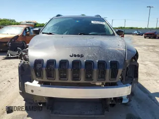 2018 Jeep Cherokee Latitude Tech Connect with VIN 1C4PJLCB2JD540034, listed as a Copart auction lot 55622855 with 71,428 mi miles and Salvage title. Bid and sale history available at DreamBid. Image 5.