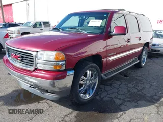 2006 GMC Yukon XL SLT with VIN 1GKFK16Z16J174957, listed as a IAAI auction lot 41668757 with 203,849 mi miles. Bid and sale history available at carsss.com. Image 17.