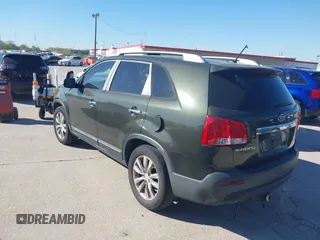 2011 Kia Sorento EX with VIN 5XYKU4A22BG095372, listed as a IAAI auction lot 41852948 with 265,609 mi miles. Bid and sale history available at carsss.com. Image 3.